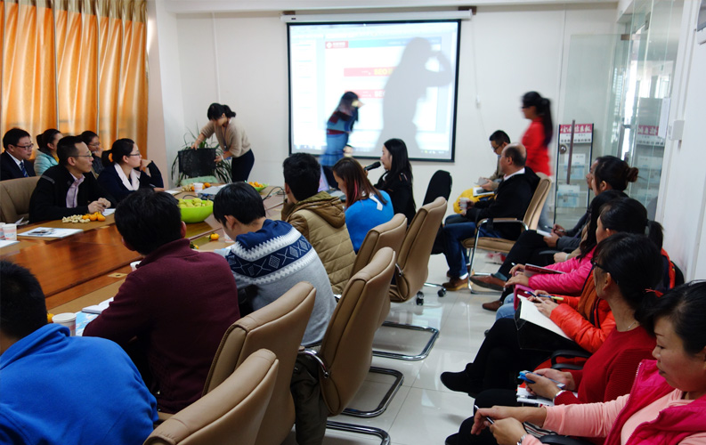 目前天度客戶沙龍已順利舉行4期，我們將一直秉承全公益、凈干貨、不推銷產(chǎn)品的理念，助力天度新老客戶開展網(wǎng)絡(luò)營銷和移動(dòng)互聯(lián)網(wǎng)營銷。